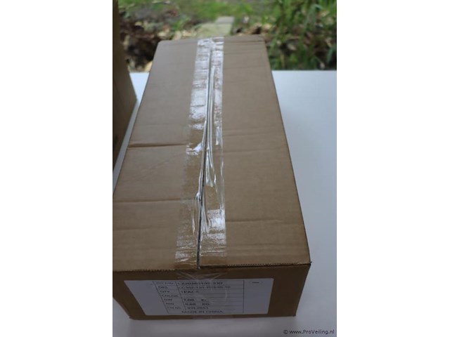 Verzendetiketrol lz-102-150-25(300)-10 - 18 rollen - afbeelding 3 van  4