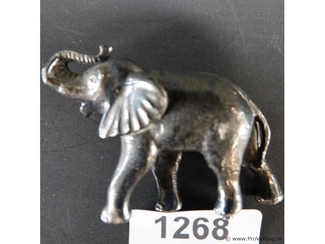 Verzilverde olifant - afbeelding 1 van  5