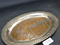 Verzilverde schaal met decor - afbeelding 1 van  5
