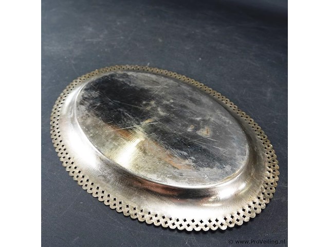 Verzilverde schaal met decor - afbeelding 5 van  5
