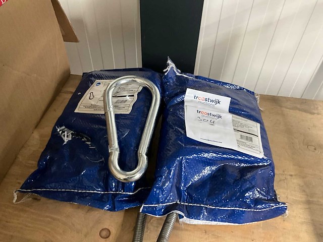 Verzinkte karabijnhaak 180x14mm (20x) - afbeelding 3 van  4