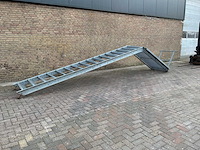 Verzinkte stalen bordestrap 3.25m vloerhoogte - afbeelding 7 van  7