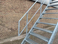 Verzinkte stalen bordestrap 3.25m vloerhoogte - afbeelding 6 van  9