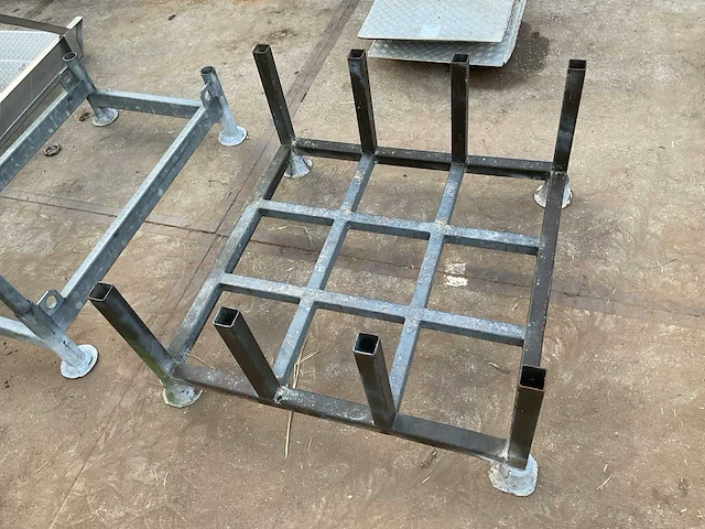 Verzinkte stalen frames - afbeelding 2 van  3