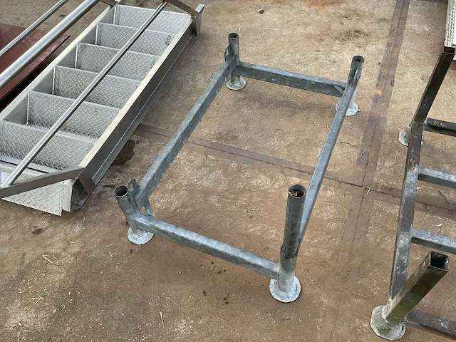 Verzinkte stalen frames - afbeelding 3 van  3