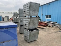 Verzinkte stapelbakken/materiaalbakken (3x) - afbeelding 2 van  6