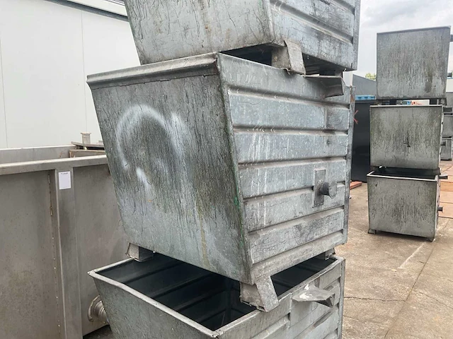 Verzinkte stapelbakken/materiaalbakken (3x) - afbeelding 3 van  5