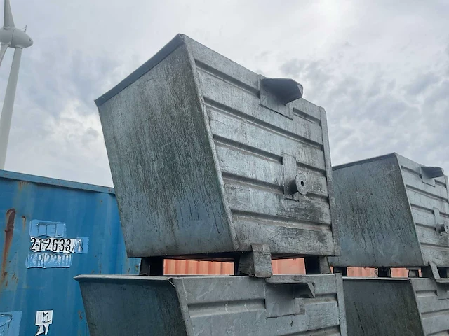 Verzinkte stapelbakken/materiaalbakken (3x) - afbeelding 4 van  5