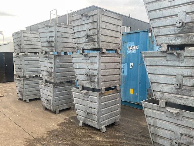 Verzinkte stapelbakken/materiaalbakken (3x) - afbeelding 5 van  5