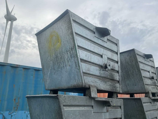 Verzinkte stapelbakken/materiaalbakken (3x) - afbeelding 4 van  5