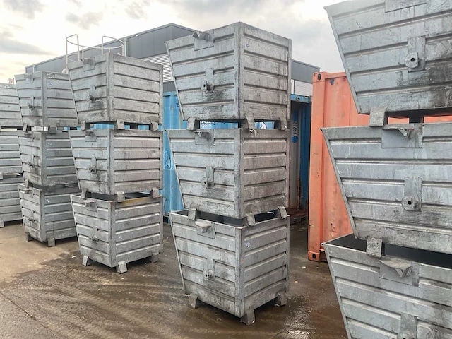 Verzinkte stapelbakken/materiaalbakken (3x) - afbeelding 4 van  4