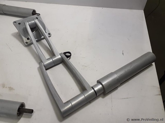 Vesa bureau monitor standaards - 8 stuks - afbeelding 2 van  4