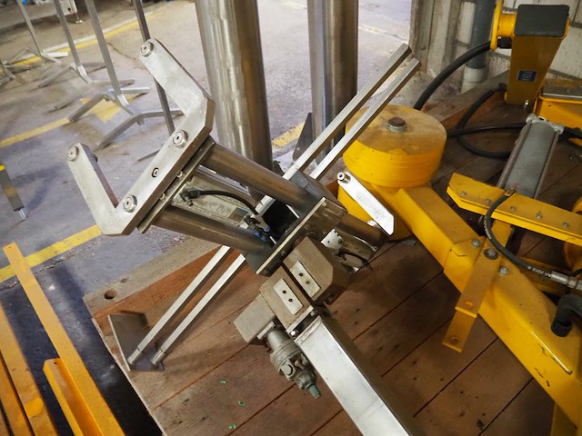 Vesa - afbeelding 4 van  7