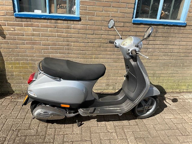 Vespa - 2007 - lx 50 2t bromscooter - afbeelding 4 van  11