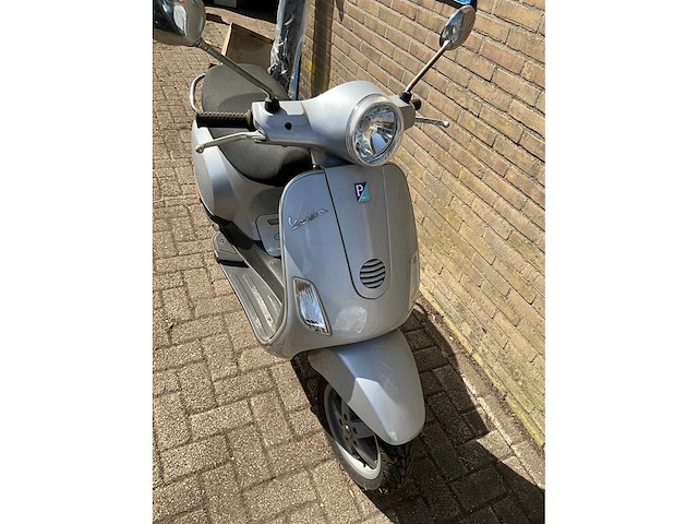 Vespa - 2007 - lx 50 2t bromscooter - afbeelding 6 van  11