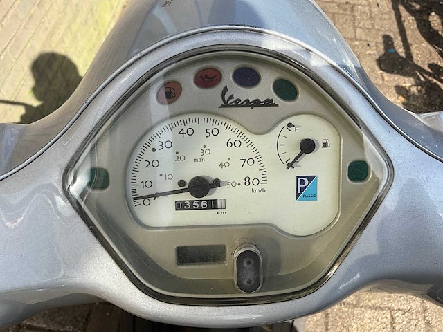 Vespa - 2007 - lx 50 2t bromscooter - afbeelding 9 van  11