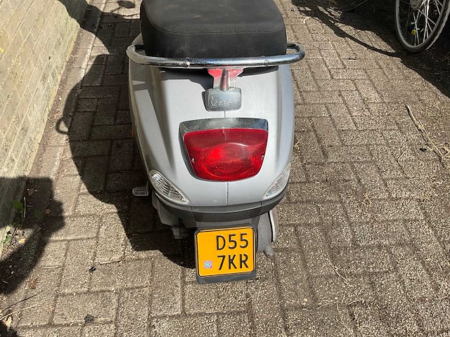 Vespa - 2007 - lx 50 2t bromscooter - afbeelding 11 van  11