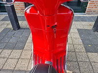 Vespa - 4takt - brommer - afbeelding 4 van  8