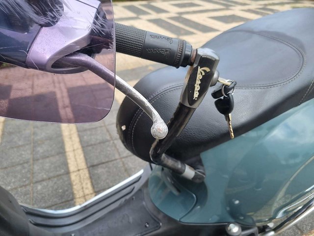 Vespa - 4takt - brommer - afbeelding 3 van  13