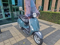 Vespa - 4takt - brommer - afbeelding 12 van  13