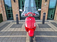 Vespa - 4takt - brommer - afbeelding 10 van  14