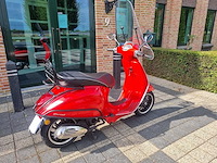 Vespa - 4takt - brommer - afbeelding 7 van  14