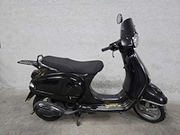 Vespa - bromscooter - lx 50 2t - 45km uitvoering d077fx - afbeelding 2 van  7
