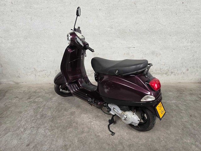 Vespa - bromscooter - lx 50 4t - 45km uitvoering 26fvb6 - afbeelding 7 van  8