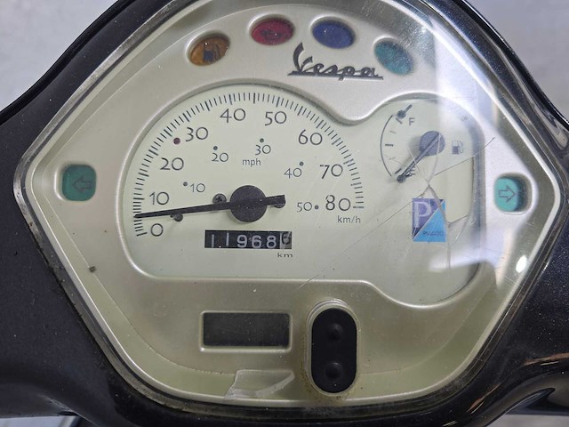 Vespa - bromscooter - lx 50 4t - 45km uitvoering dn084p - afbeelding 6 van  6