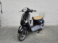 Vespa - bromscooter - lx 50 4t - 45km uitvoering f817nd - afbeelding 3 van  6