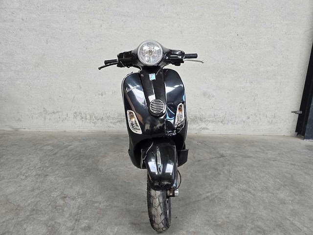 Vespa - bromscooter - lx 50 4t - 45km uitvoering f817nd - afbeelding 4 van  6