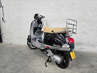 Vespa - bromscooter - lx 50 4t - 45km uitvoering f817nd - afbeelding 7 van  9