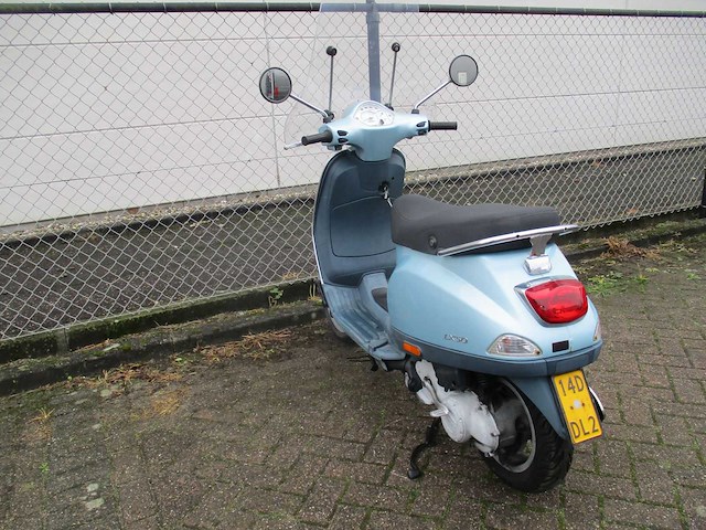 Vespa - bromscooter - lx 50 4t - scooter - afbeelding 2 van  11