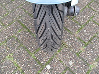 Vespa - bromscooter - lx 50 4t - scooter - afbeelding 6 van  11