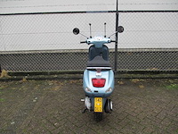 Vespa - bromscooter - lx 50 4t - scooter - afbeelding 10 van  11