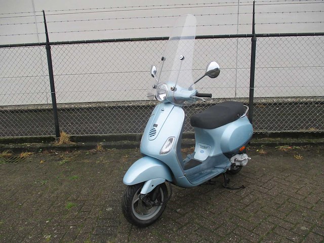 Vespa - bromscooter - lx 50 4t - scooter - afbeelding 4 van  11