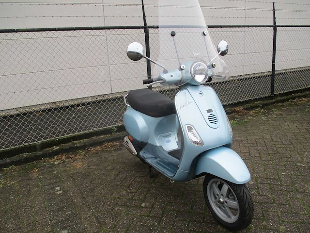 Vespa - bromscooter - lx 50 4t - scooter - afbeelding 7 van  11