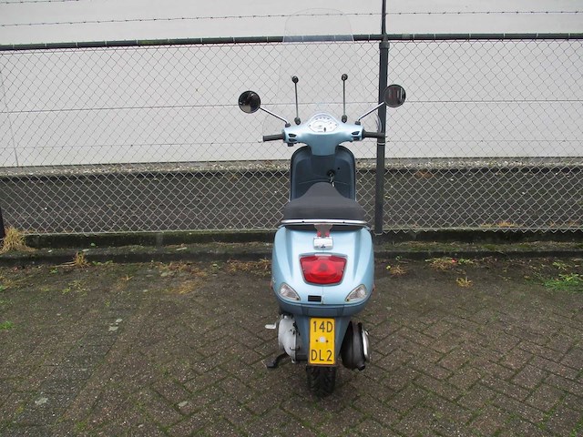 Vespa - bromscooter - lx 50 4t - scooter - afbeelding 10 van  11
