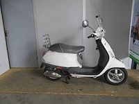 Vespa - bromscooter - lx 50 4t - scooter - afbeelding 8 van  11
