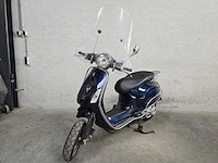 Vespa - bromscooter - primavera - 4t 45km uitvoering djg47g - afbeelding 3 van  9