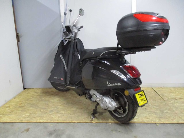 Vespa - bromscooter - primavera 4t - scooter - afbeelding 2 van  11