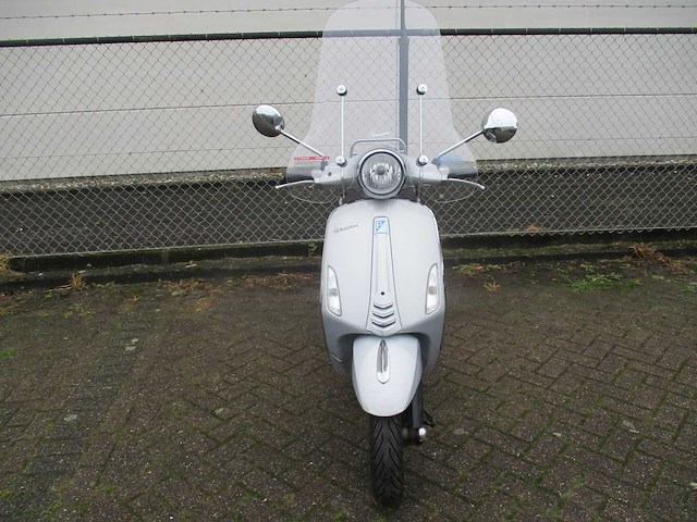 Vespa - bromscooter - primavera touring 4t - scooter - afbeelding 5 van  11
