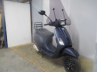 Vespa - bromscooter - s 4t - scooter - afbeelding 4 van  11