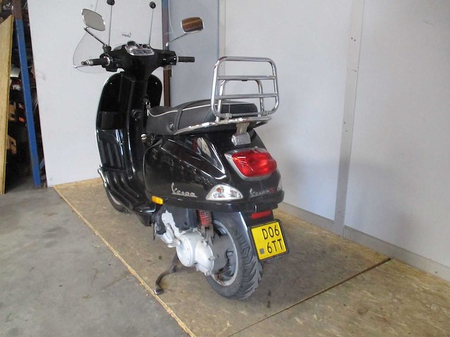 Vespa - bromscooter - s 50 4t - scooter - afbeelding 2 van  11