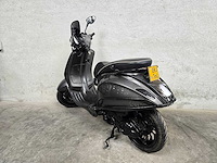 Vespa - bromscooter - sprint 4t - brommer - afbeelding 6 van  8