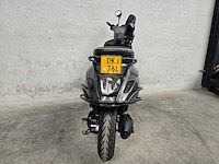 Vespa - bromscooter - sprint 4t - brommer - afbeelding 9 van  9