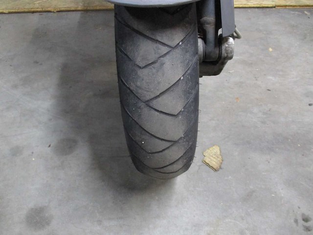 Vespa - bromscooter - sprint 4t - scooter - afbeelding 6 van  11