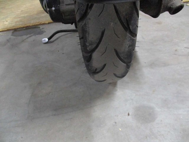 Vespa - bromscooter - sprint 4t - scooter - afbeelding 11 van  11