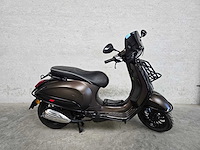 Vespa - bromscooter - sprint 4t sport - 45km uitvoering dlg43h - afbeelding 2 van  8