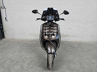 Vespa - bromscooter - sprint 4t sport - 45km uitvoering dlg43h - afbeelding 4 van  8
